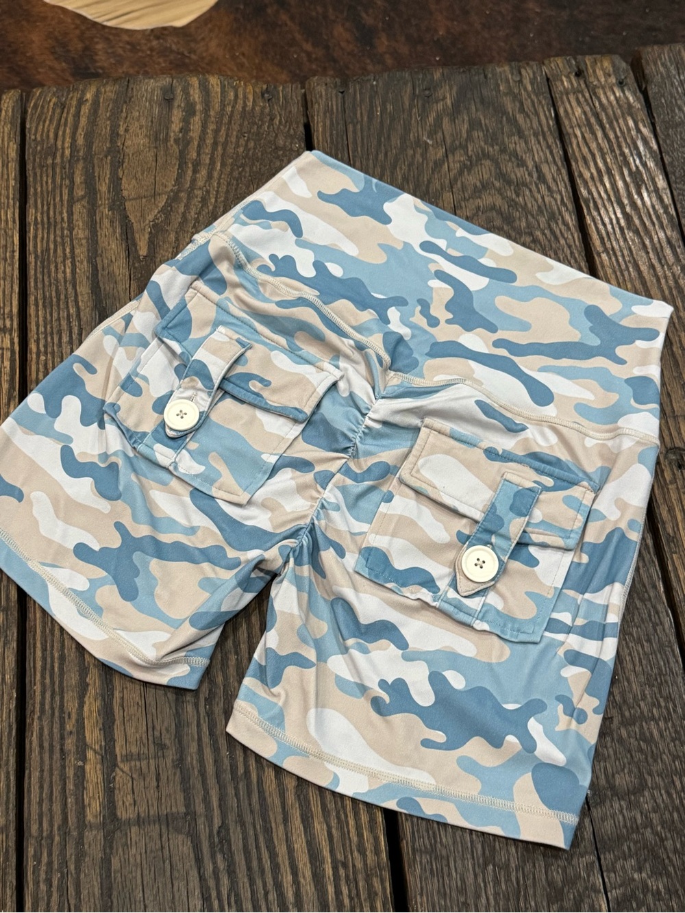 Noire & Blanc Blue & Tan Camo Performance Bike Shorts - Athletic Gym - Large